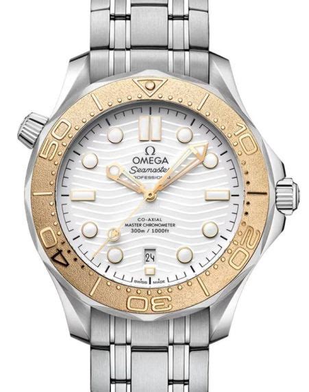 Diver 300M Seamaster Moonshine™ gold Chronometer